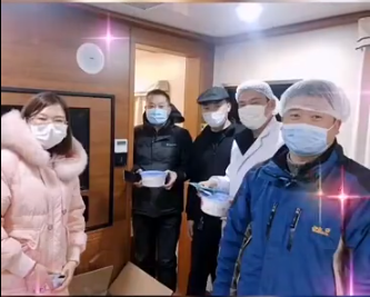 如意餛飩常州薛家新怡華店昨晚為治安管理人員、高速路口、路邊卡口、醫(yī)院送去熱...