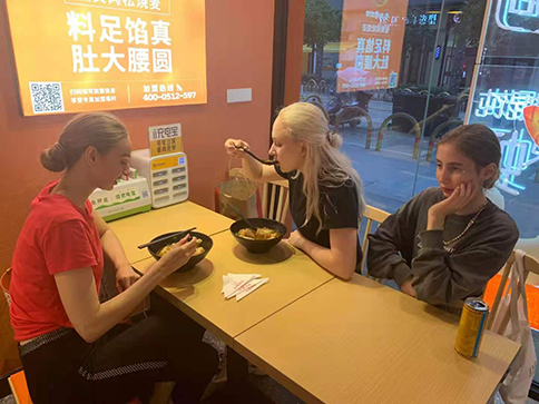 開一家餛飩店好嗎？投資餛飩店是理想的投資項(xiàng)目嗎？