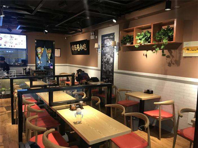 [餐飲店加盟品牌]真假李逵！創(chuàng)業(yè)者該如何選擇餐飲品牌？