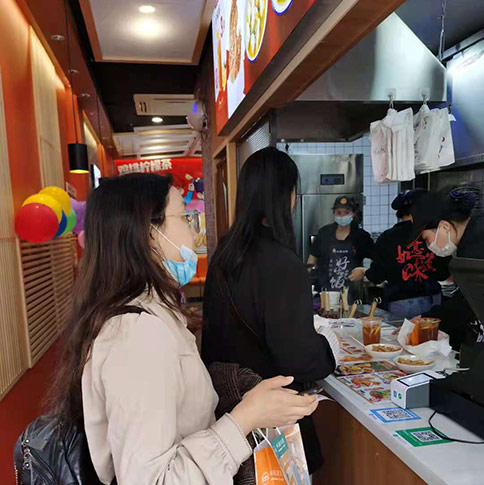 熱烈祝賀江蘇常熟如意餛飩閩江東路店盛大開業(yè)！