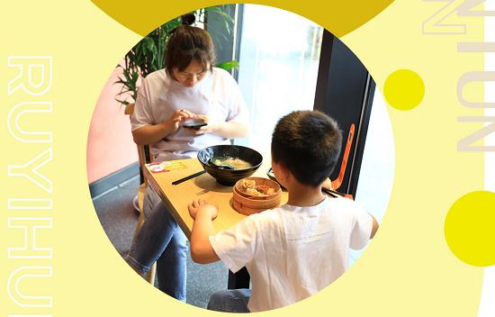 5年，5個(gè)員工，日入10000+，如意餛飩加盟商訪談