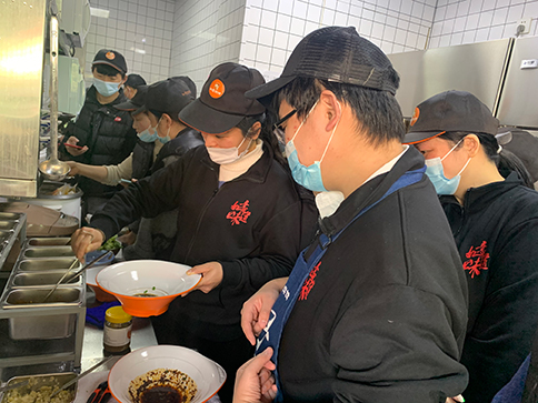 蘇州如意餛飩二區(qū)吳江區(qū)紅燒牛肉面、重慶小面、碗雜面新品集中培訓(xùn)并考核