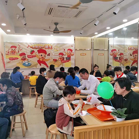 熱烈祝賀江蘇常州如意餛飩玉蘭廣場(chǎng)店盛大開業(yè)！